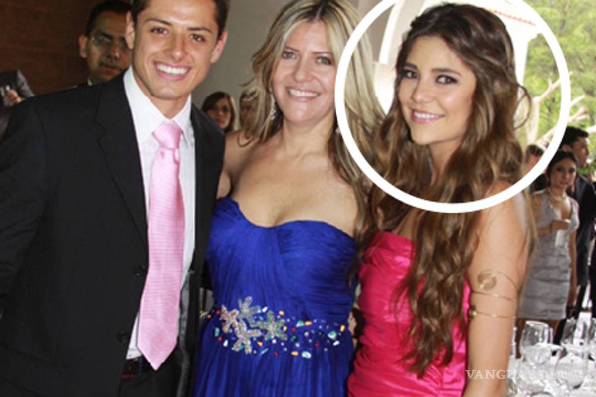 ¿Quién es la novia oficial del Chicharito Hernández?