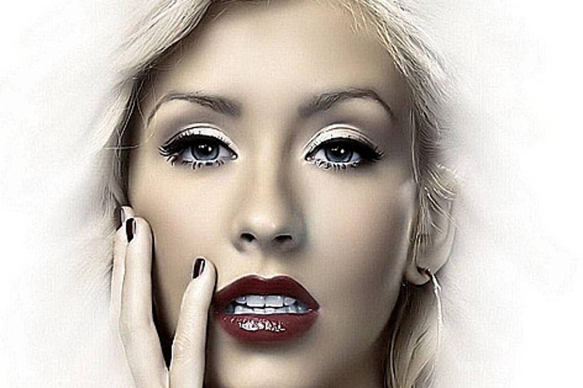 Christina Aguilera lanzará Lotus en noviembre