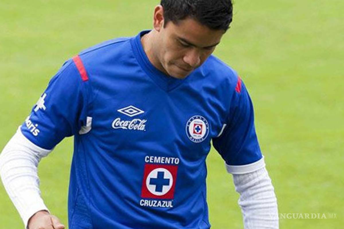 Presume Cruz Azul a Pablo Barrera, su nuevo refuerzo