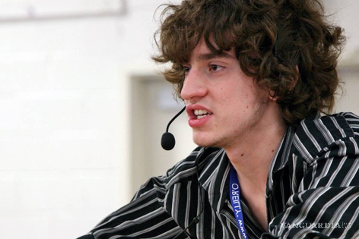 Geohot, hacker del PS3, contratado por Facebook