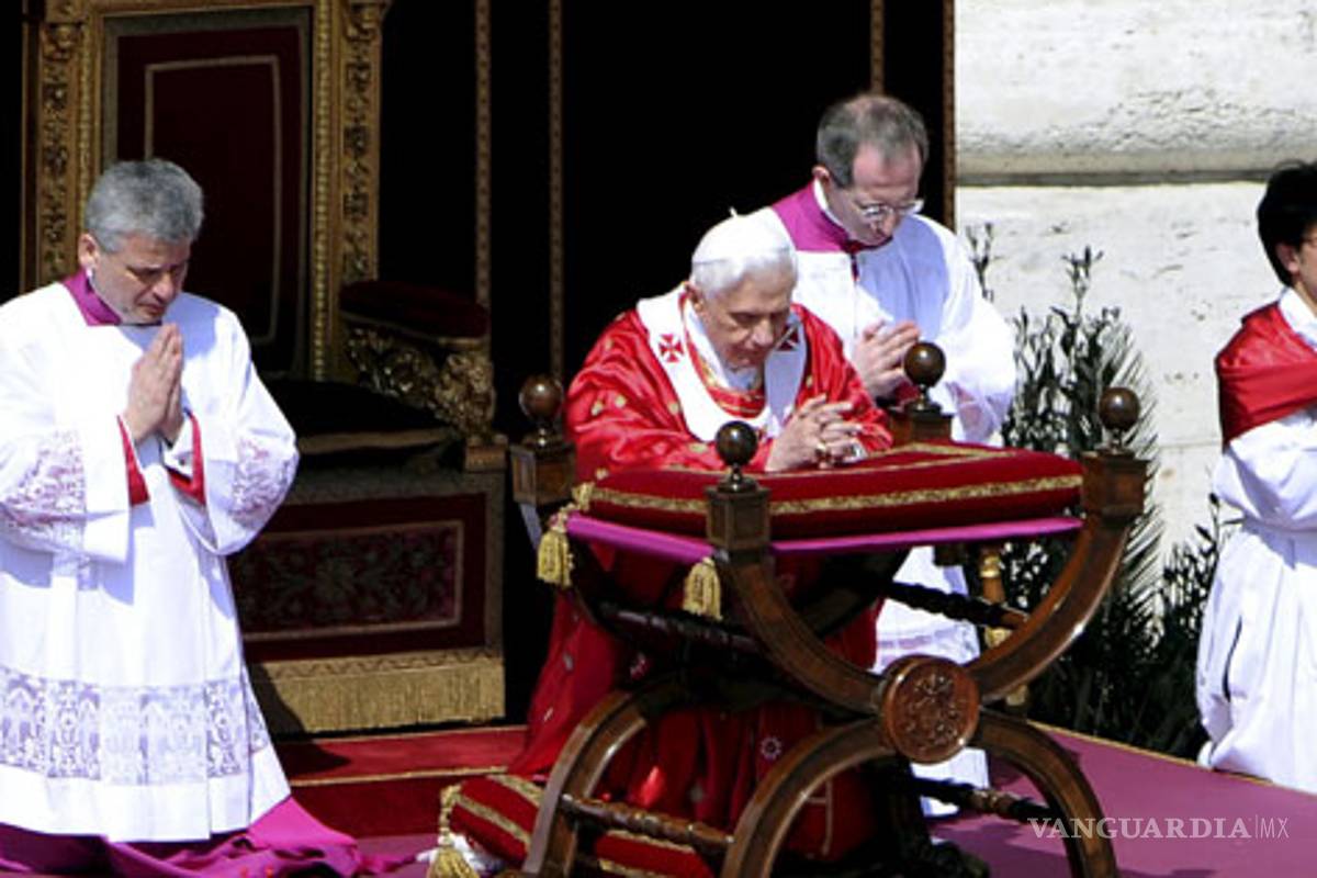 Un Papa rodeado por lobos