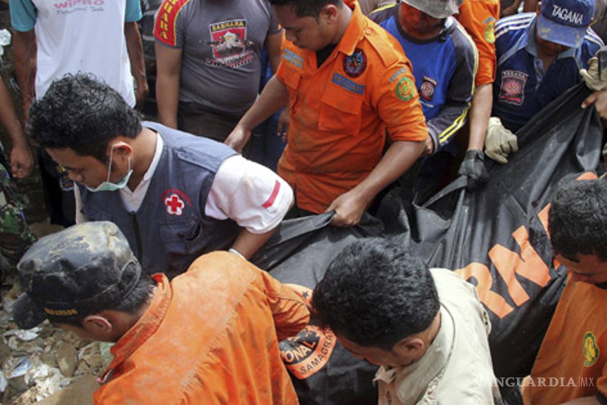 Alud en Indonesia deja 14 muertos y desparecidos