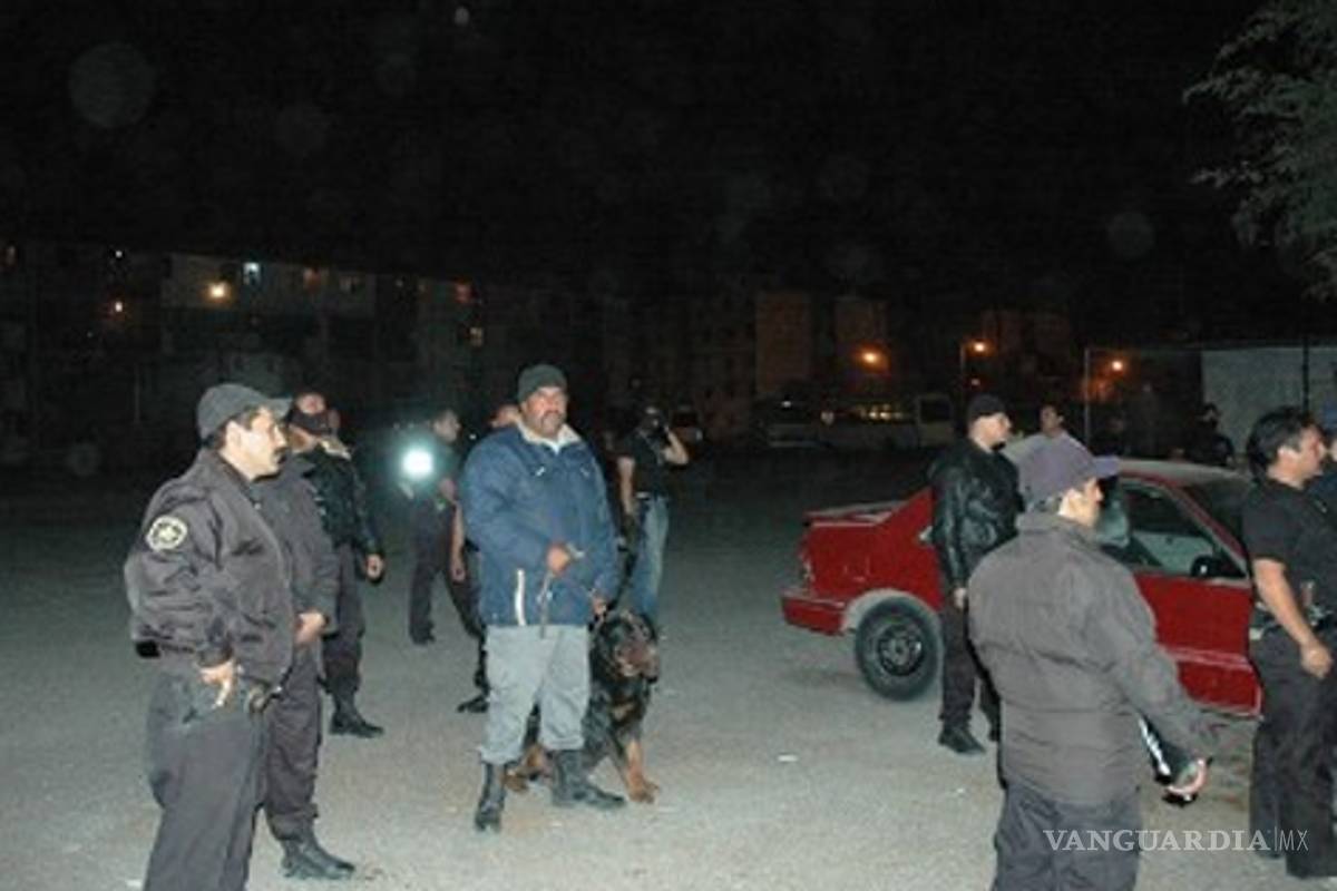 Ataques con artefactos explosivos durante informe de Egidio Torre; hay un muerto