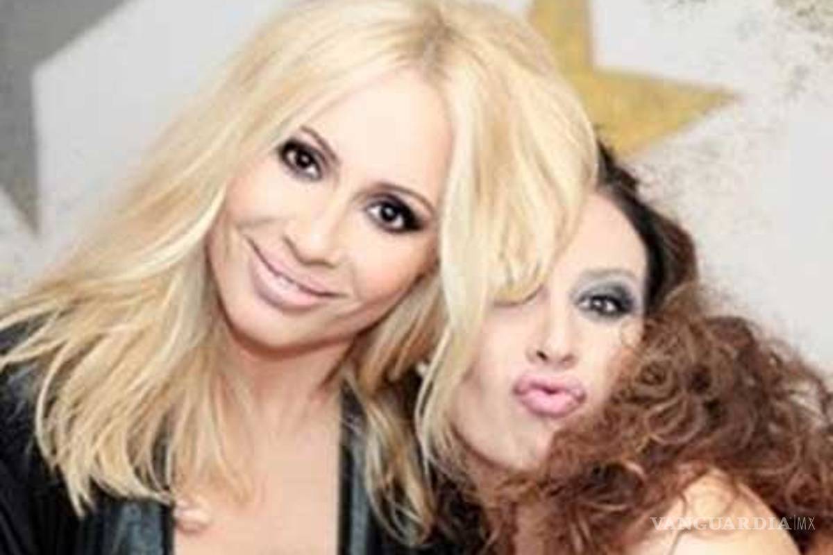 Mónica Naranjo y Martha Sánchez, juntas en México