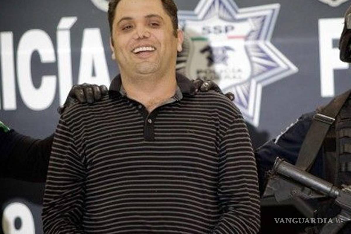 PF presenta a El Molca, líder de La Resistencia