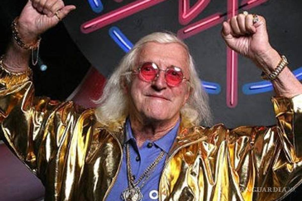 Familia de Jimmy Savile se disculpa ante sus víctimas