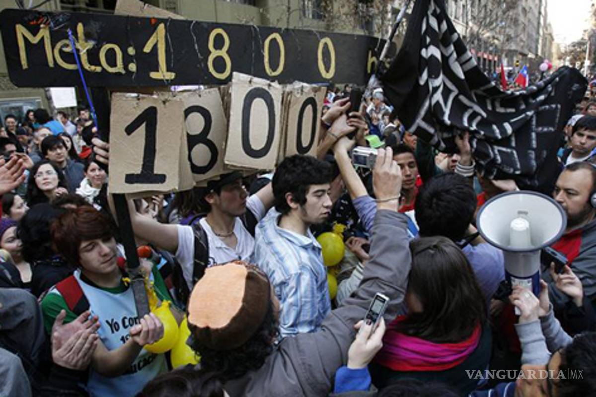 Expulsan y cancelan matrículas en Chile de estudiantes que han participado en huelgas