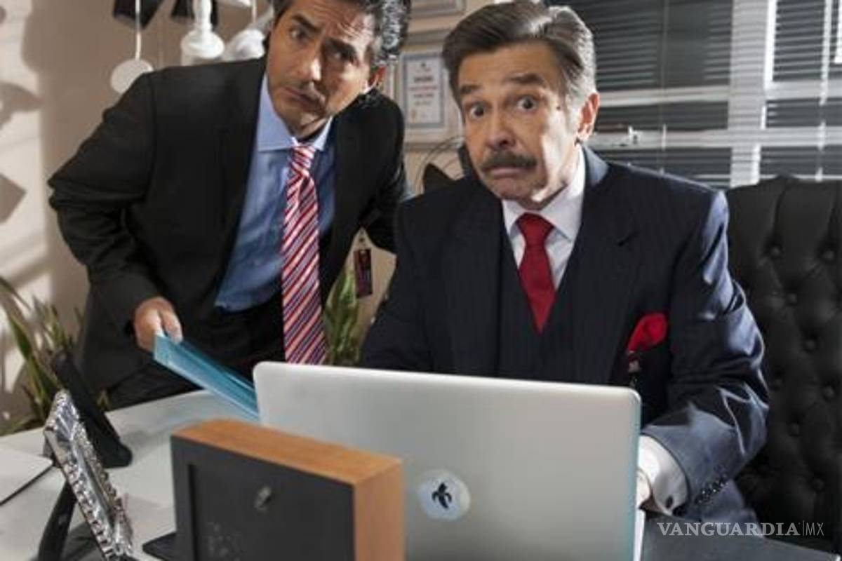 Presenta Jorge Ortiz de Pinedo, &quot;Durmiendo con mi jefe&quot;