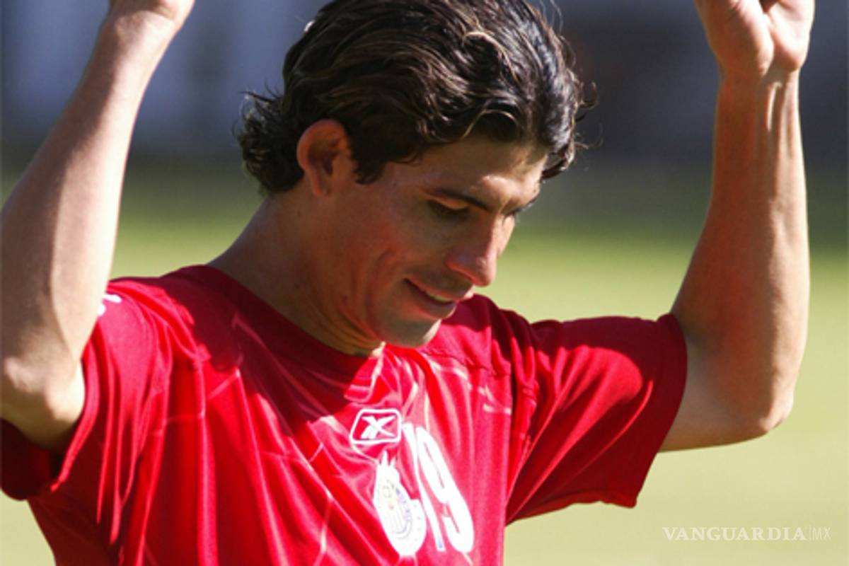 Magallón y 'Venado' salen de Chivas