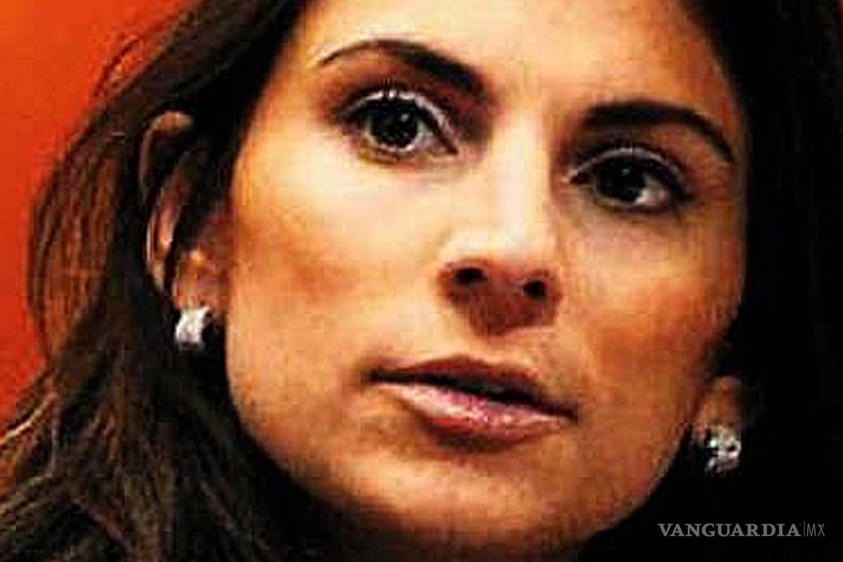 "Arturo Montiel tiene dinero, no poder": Maude Versini