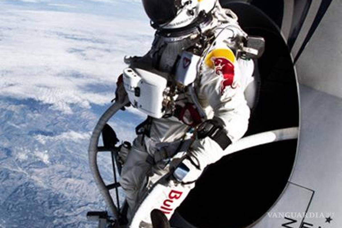 Stratos: El estratosférico negocio de Red Bull
