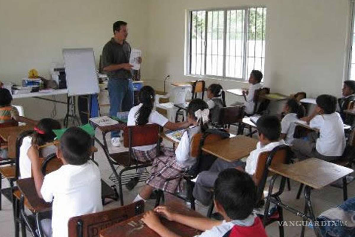 Ser maestro, labor mal pagada en México