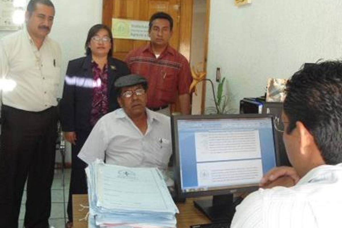 Presenta periodista su queja contra policías en Oaxaca