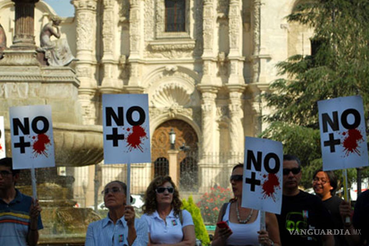 &quot;No Más sangre&quot;: Saltillo y Torreón marchan por la paz