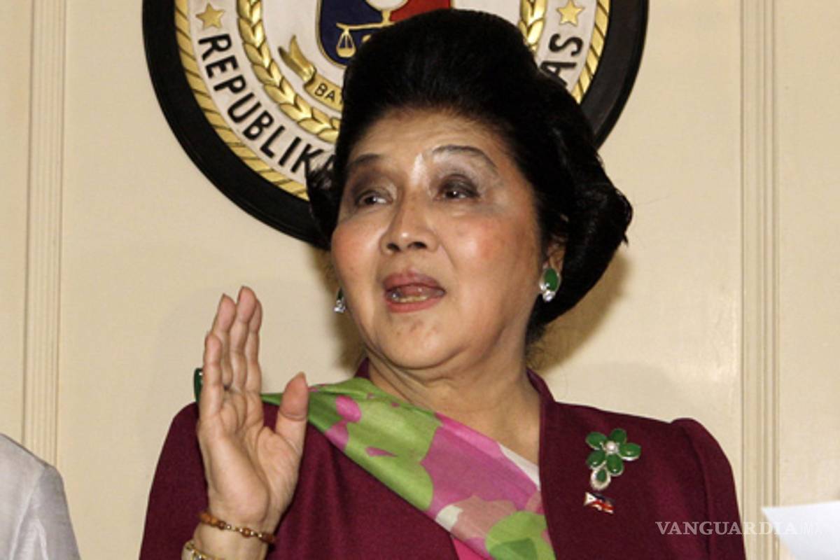 Imelda Marcos declaró un patrimonio de 22 mdd en 2011