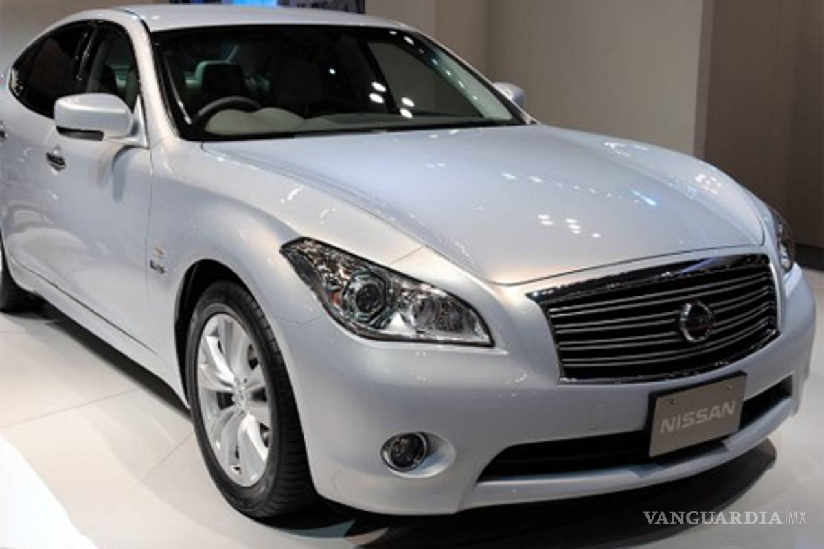 Nissan anuncia lanzamiento de sedán híbrido