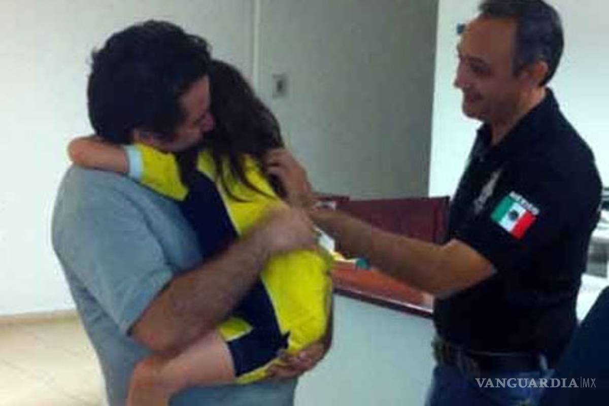 Recuperan a una niña tras robo de camioneta gracias a tuiteros