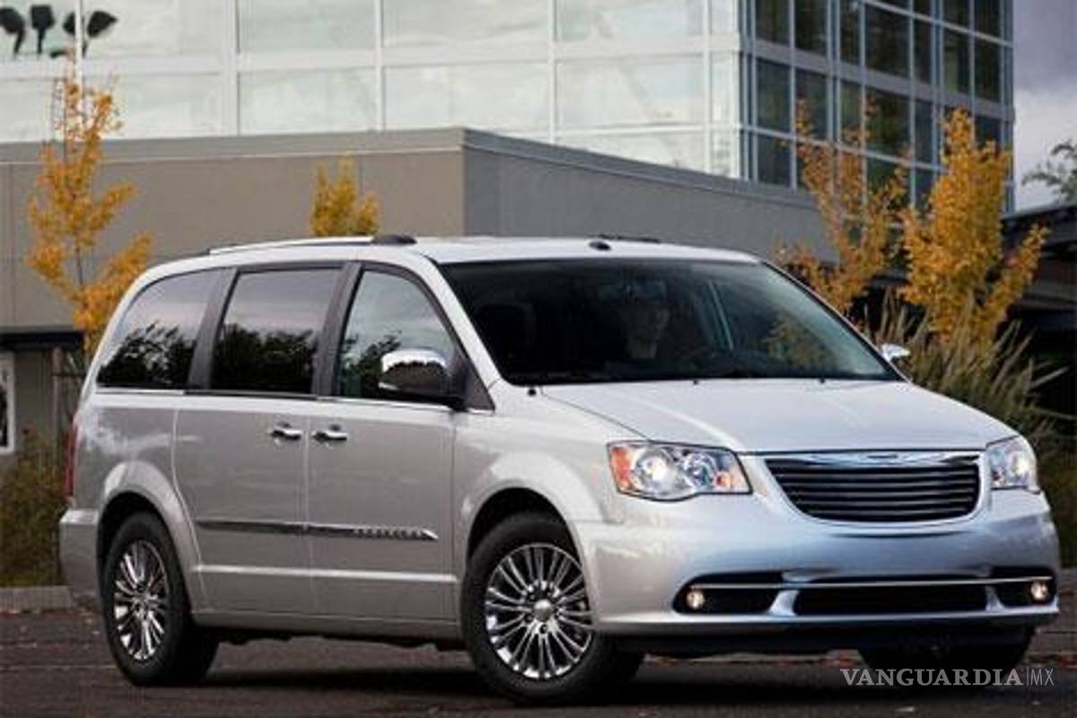Chrysler descontinuará la minivan Town &amp; Country