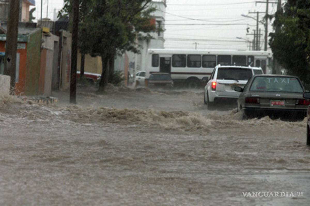 Prevén temporada récord de huracanes en México