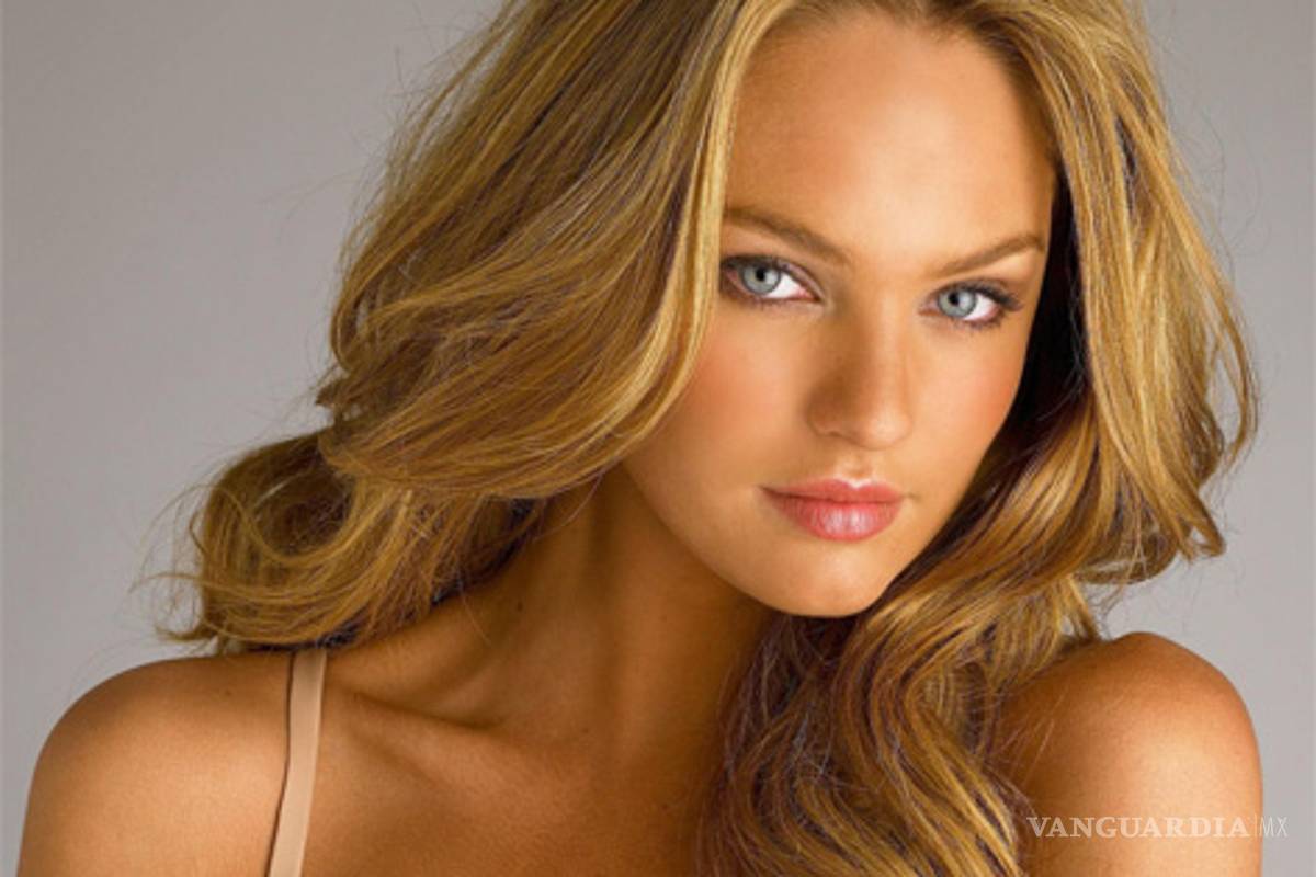 Candice Swanepoel al desnudo