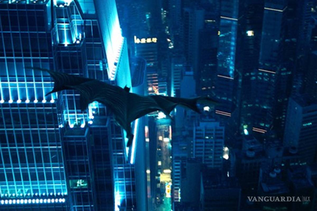Si Batman volara se estrellaría: científicos