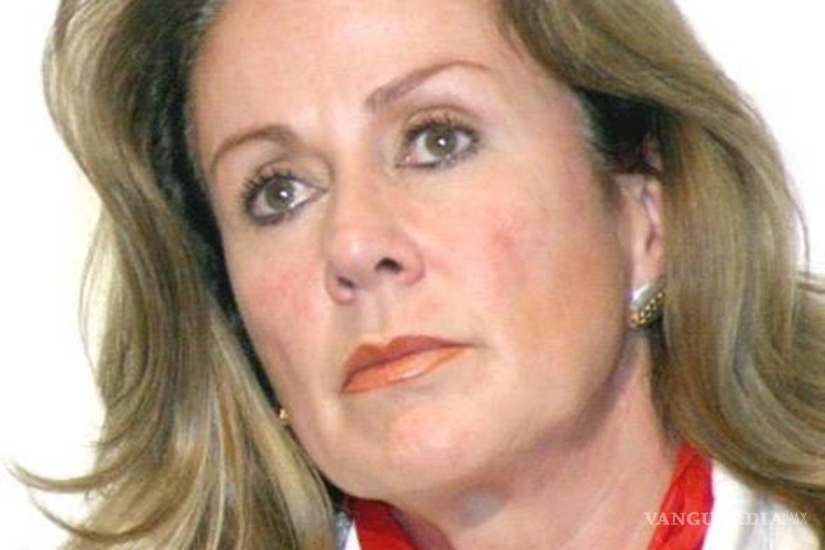 Laura Zapata arremete contra Thalía en Twitter