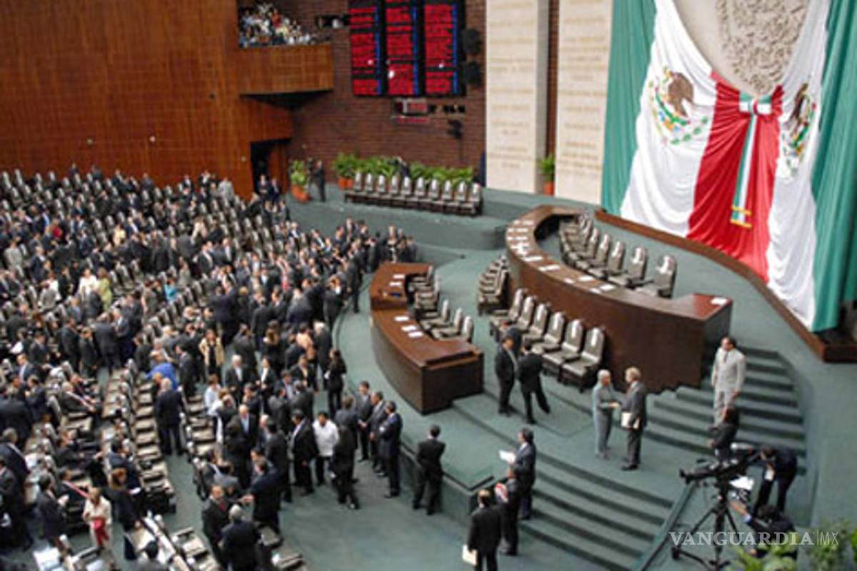 Descontarán día a diputados faltistas