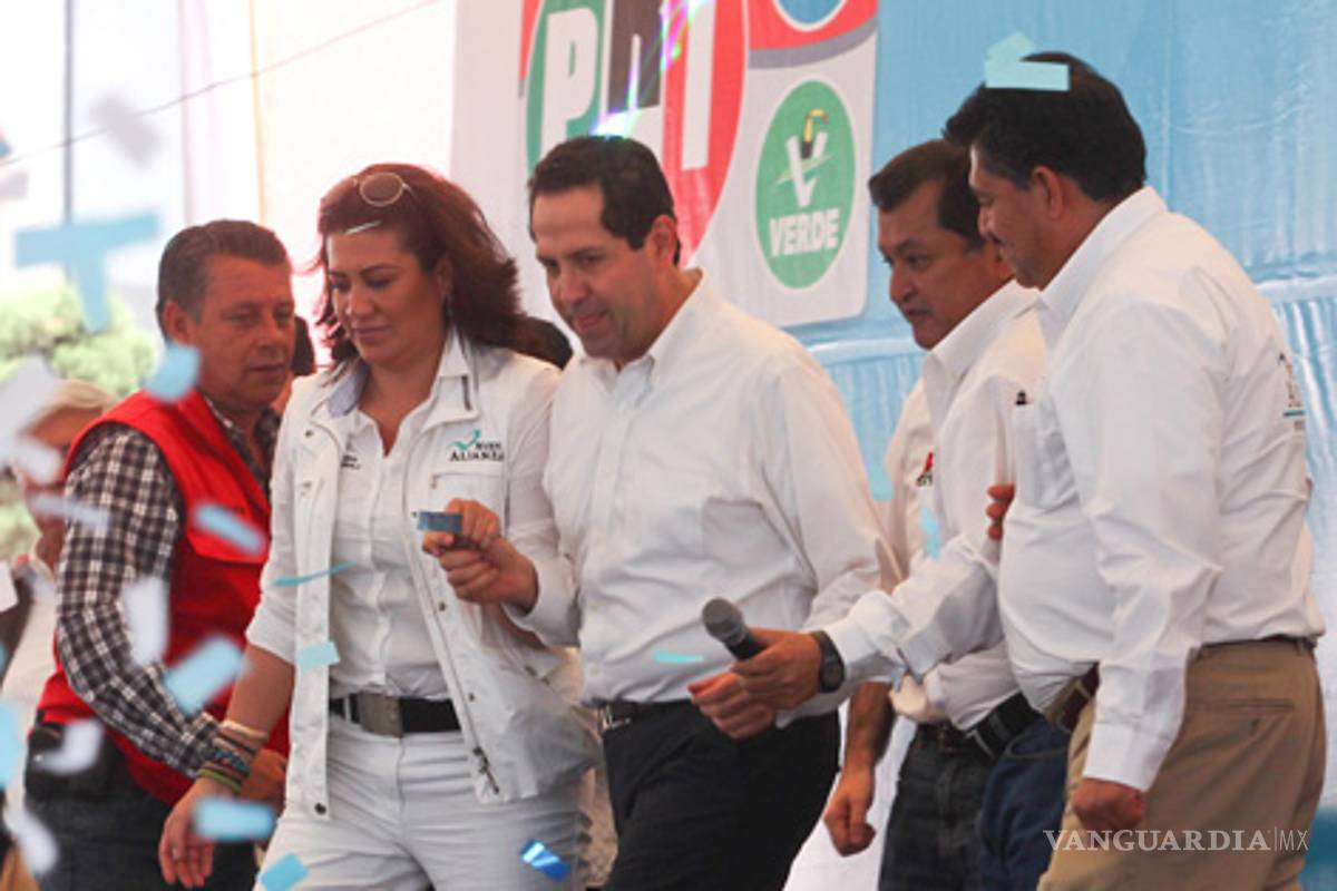 Eruviel pide no culpar a maestros del rezago educativo en México