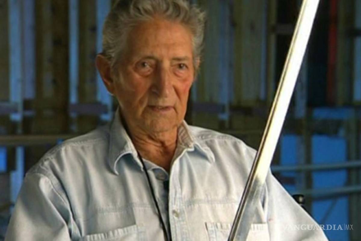 Muere Bob Anderson, quien dio vida a 'Darth Vader'