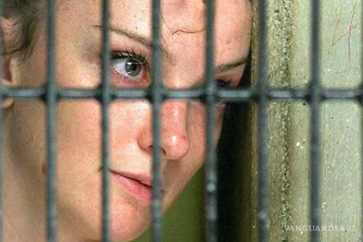 Sarkozy insiste en repatriación de Florence Cassez