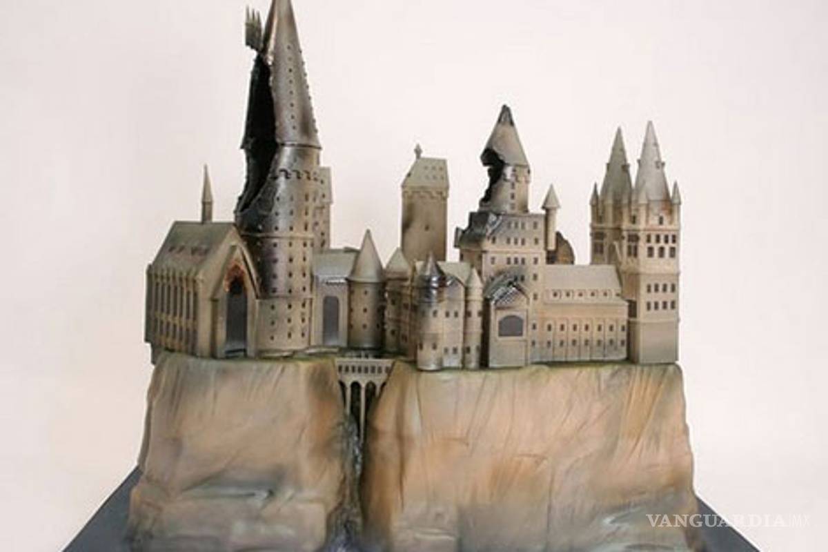 Elaboran pastel de la ciudad del encanto de Harry Potter