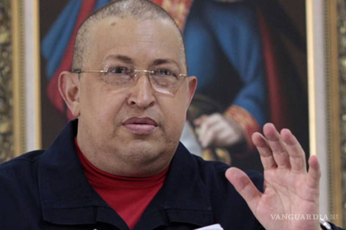 Chávez llama a liberarse de 'la dictadura del dólar'