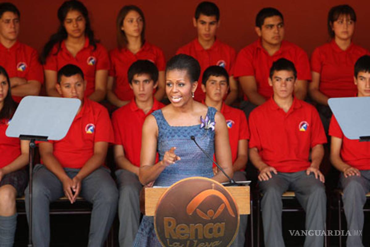 La educación me preparó para el mundo: Michelle Obama