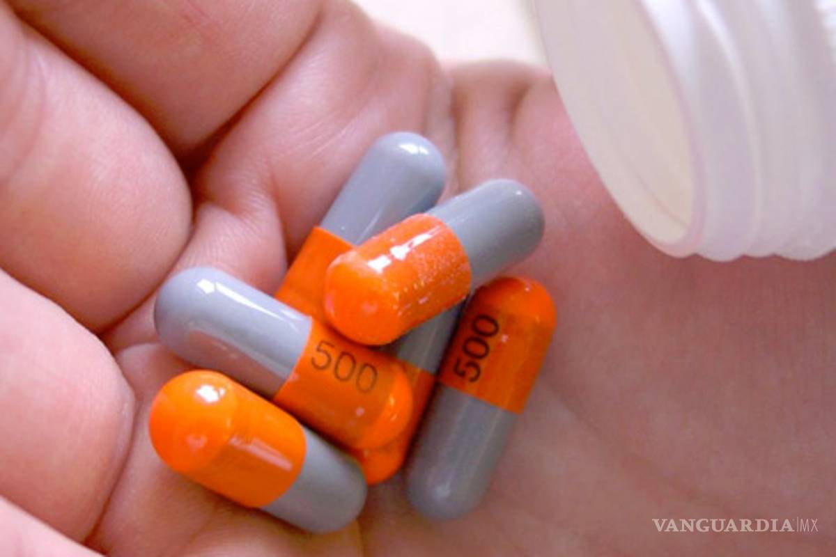 Presentan lista de antibióticos que requieren receta médica