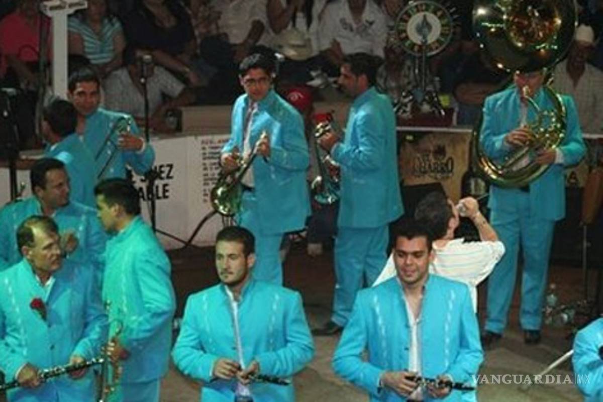 Terror en concierto de La Arrolladora Banda Limón por balacera