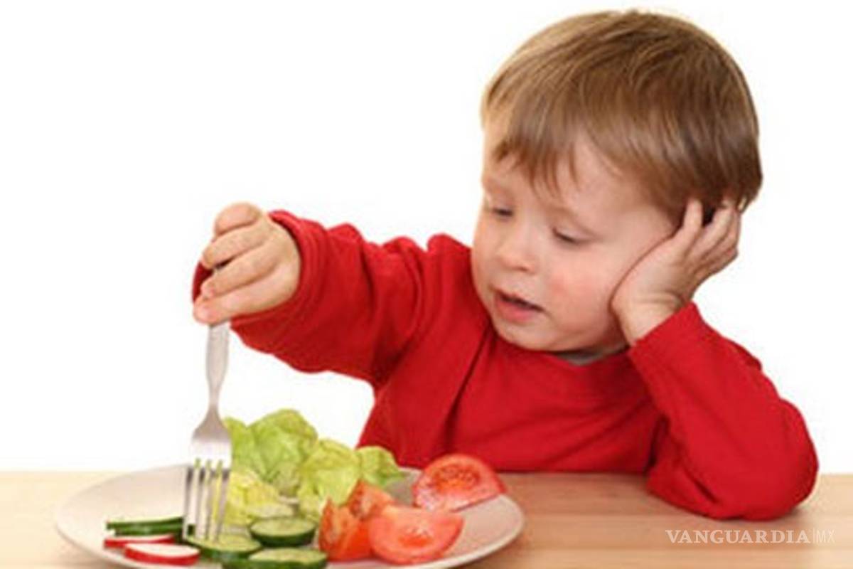 Cuando cocina la mamá, los niños son menos obesos