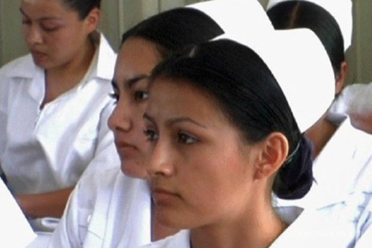 Reciben incremento de sueldo empleados del ISSSTE