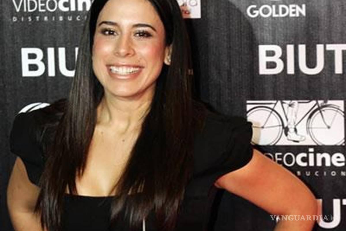 Bianca Calderón es... prohibida tentación