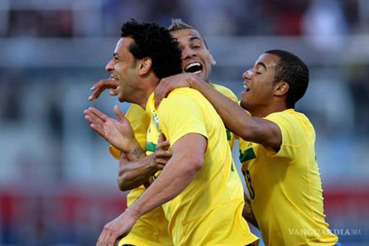 Brasil rescata empate ante Paraguay