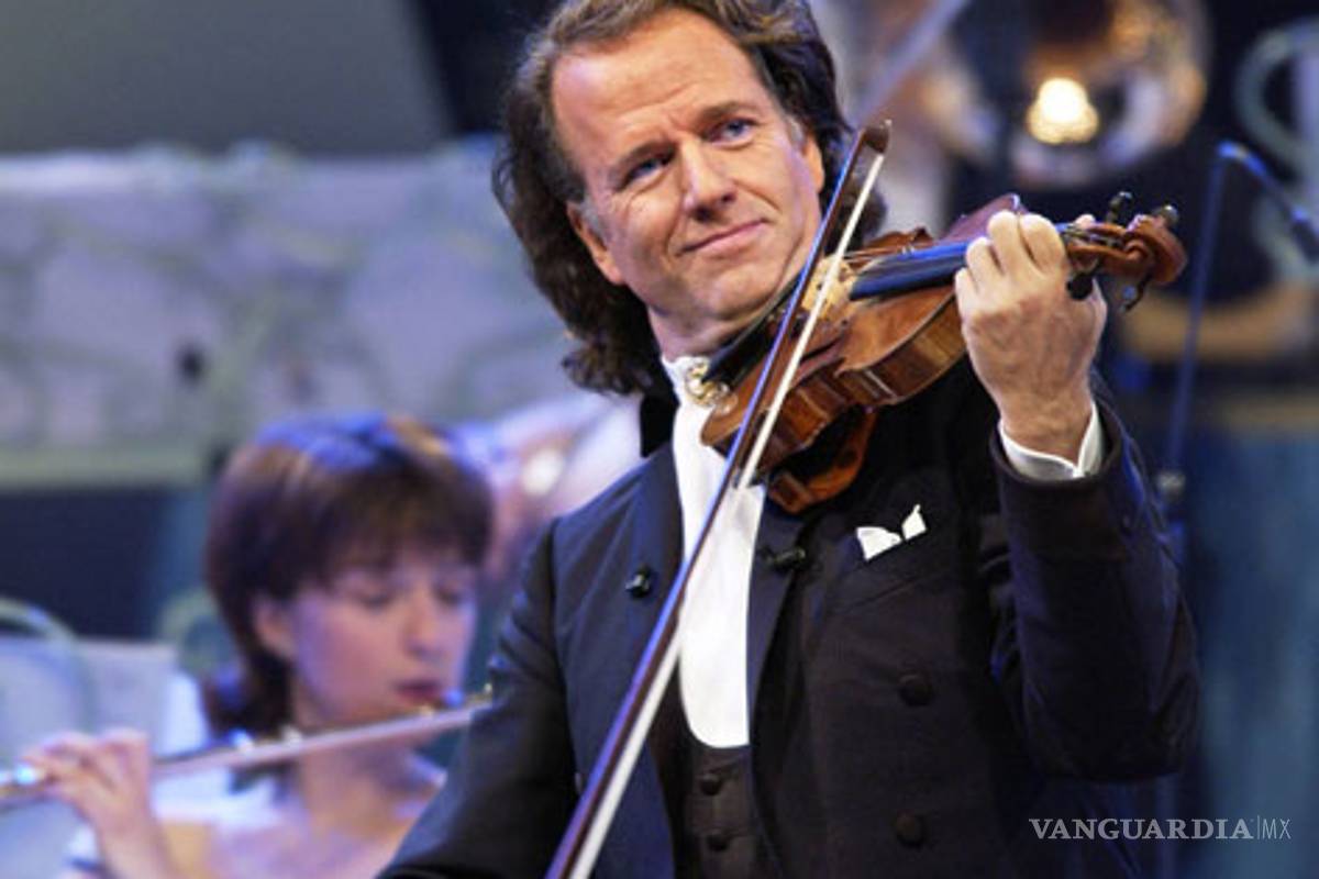 André Rieu da 'Una noche inolvidable' a fans mexicanos