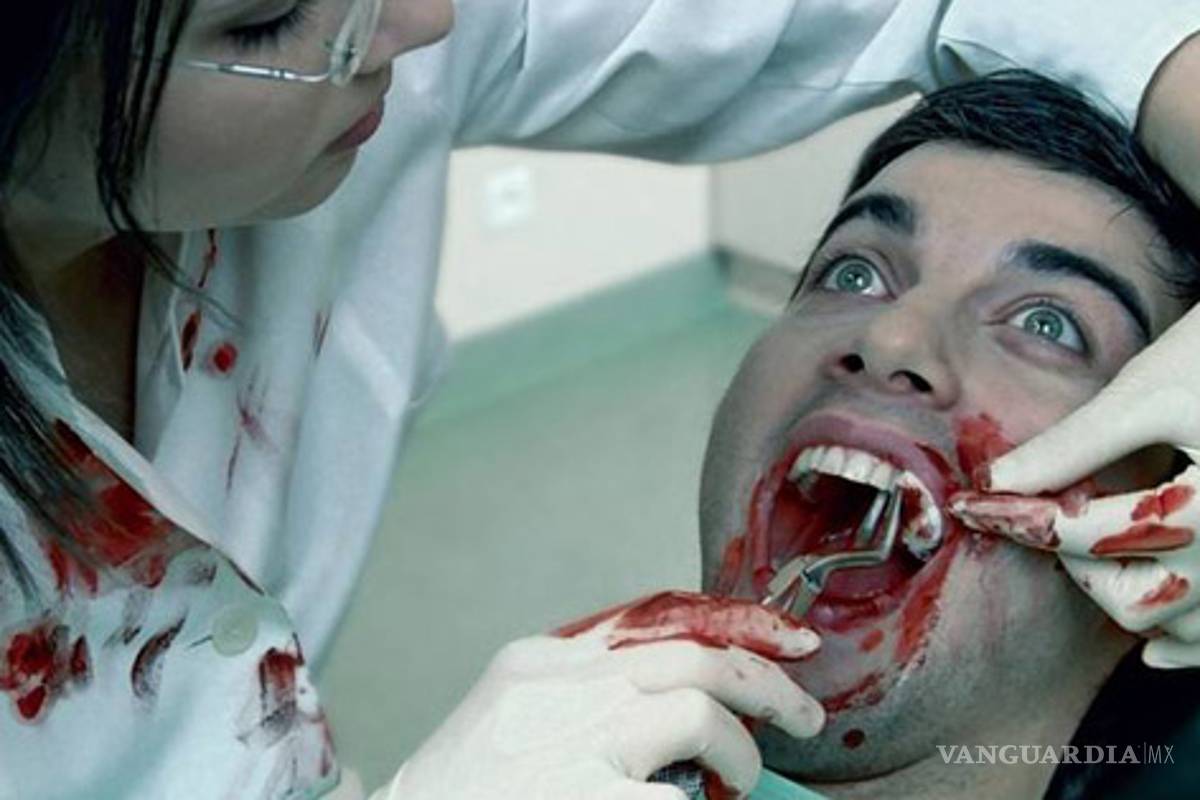 Una odontóloga le sacó todos los dientes a su ex novio porque la dejó