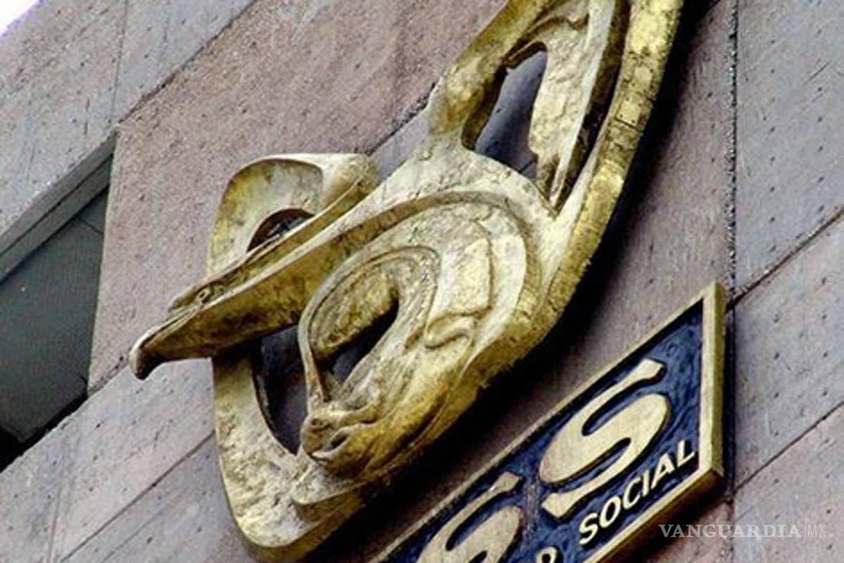 Primera pareja del mismo sexo podrá registrarse en el Seguro Social