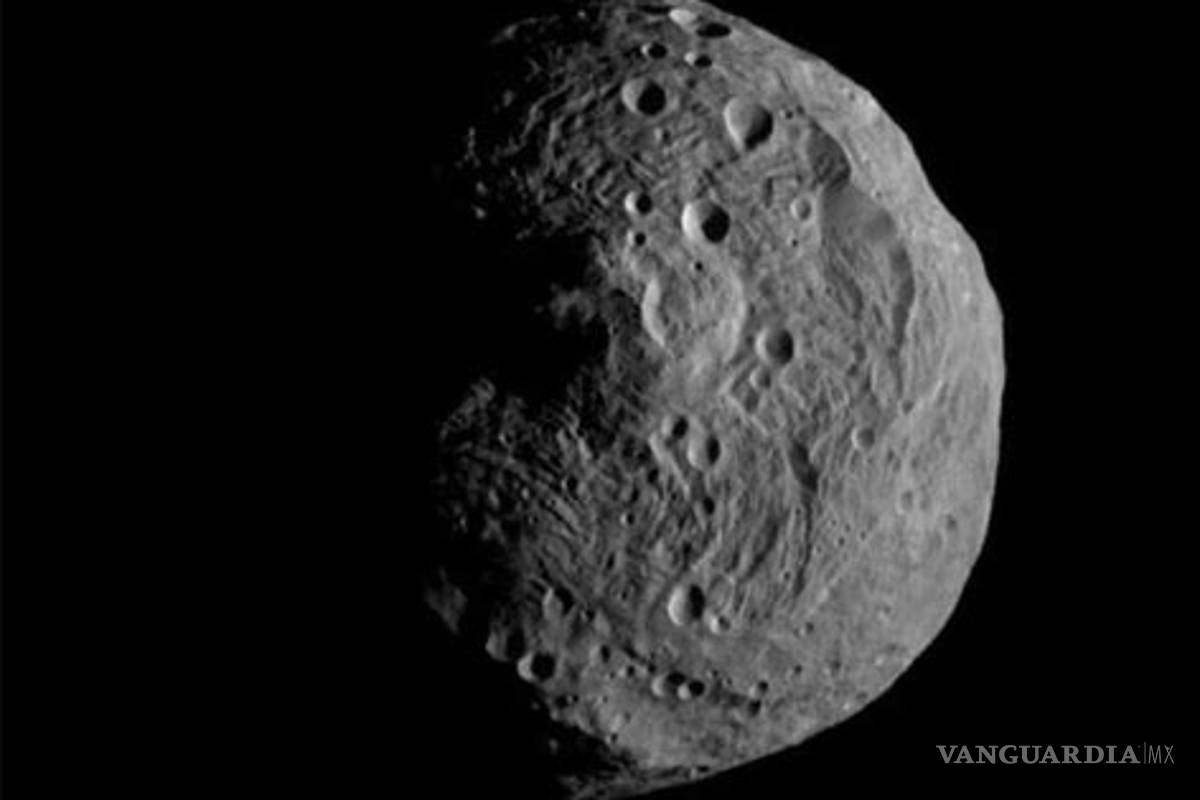 Sonda Dawn examina al asteroide Vesta