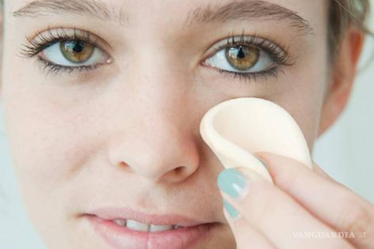 Maquillaje para ocultar lunares, manchas y pequeñas várices