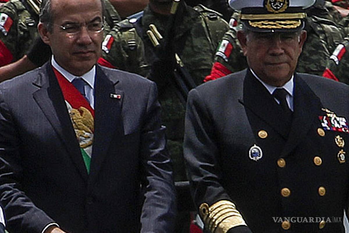 México, en deuda con sus Fuerzas Armadas: Calderón