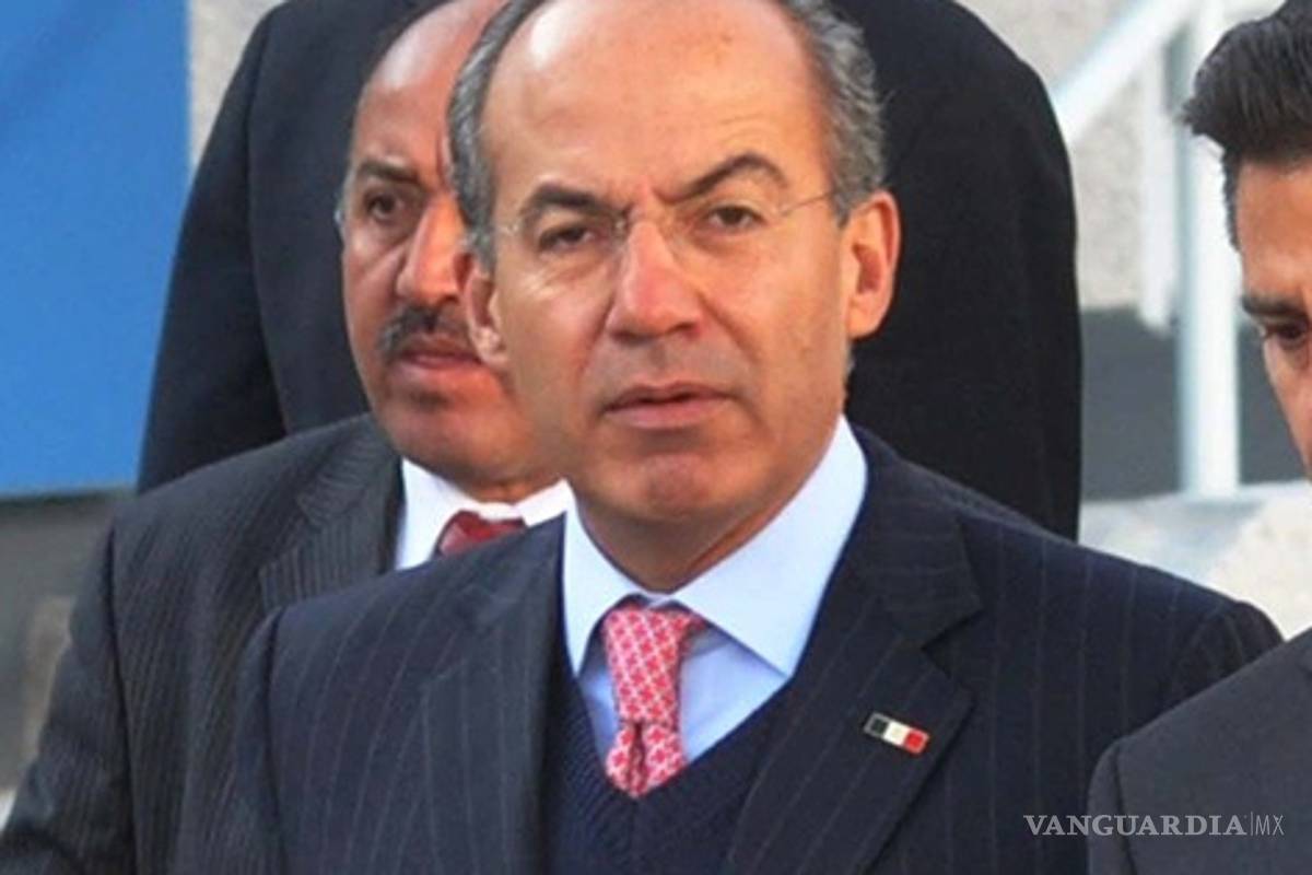 Presidente Calderón inaugura puente en frontera con EU