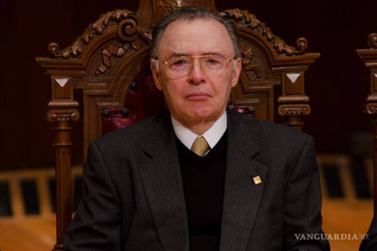 Perfil de Jorge Carpizo McGregor ex rector de la UNAM