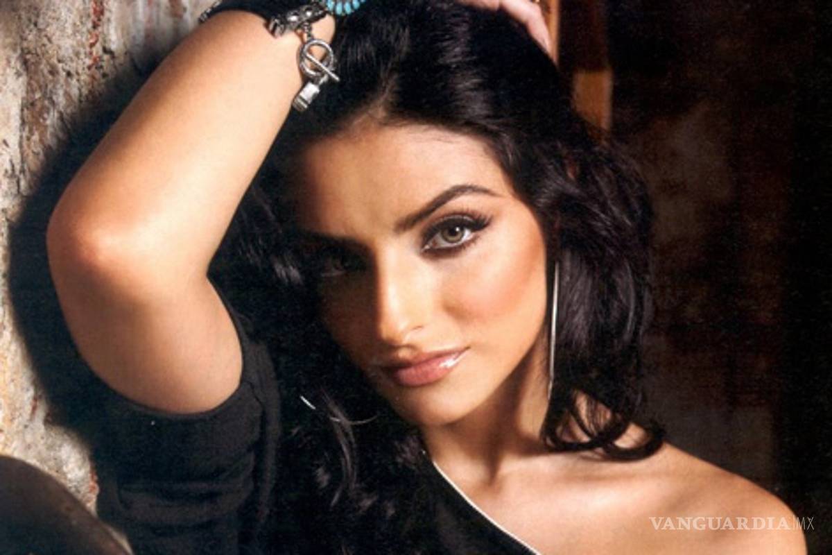 Aislinn Derbez es una "niña mala"