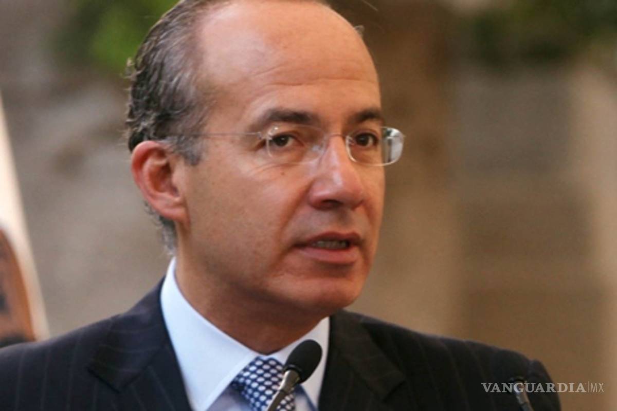 Calderón exige al Congreso nueva ley de Seguridad Nacional