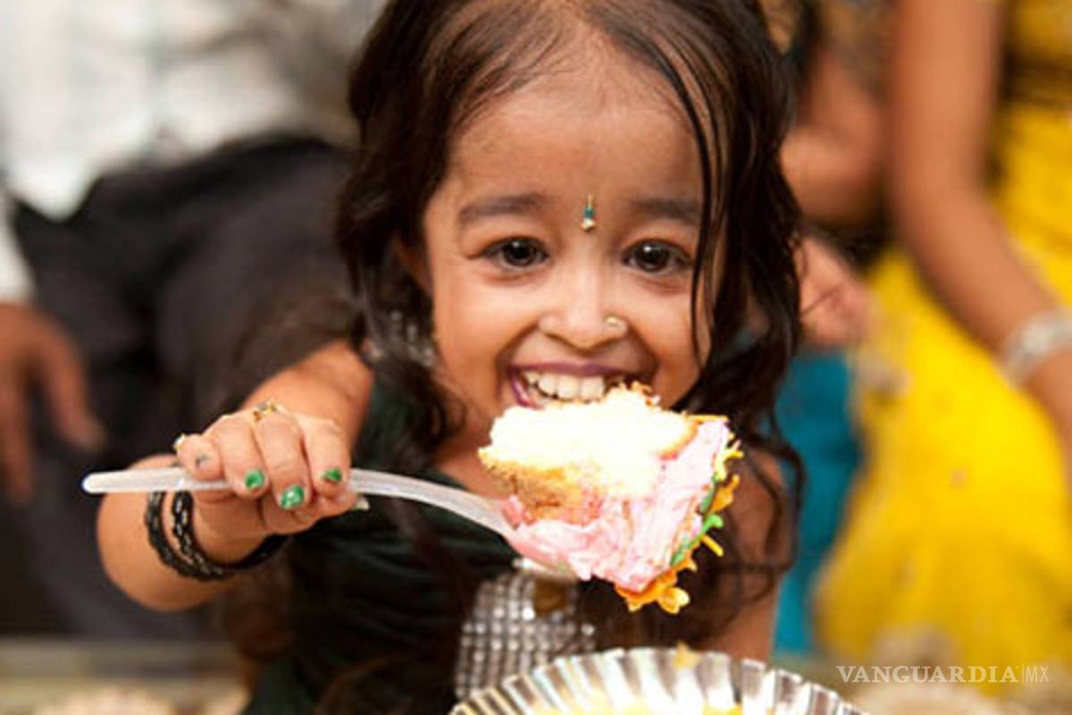 La mujer más pequeña del mundo desea ser actriz